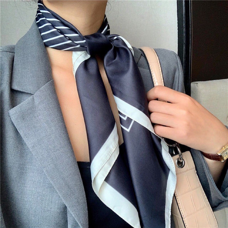 Khăn turban lụa vuông 70cm kẻ sọc đen trắng -Maben