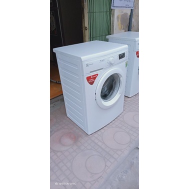 Máy giặt Electrolux 7kg màn hình cảm ứng ewp85752