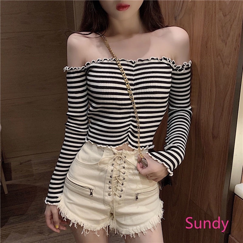 Áo len sọc trễ vai nhún ngực