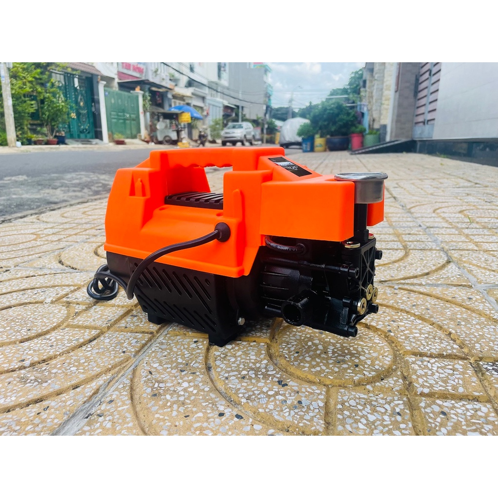Máy rửa xe Boss 2400W, lỏi đồng 100%, chỉnh áp và không chỉnh.