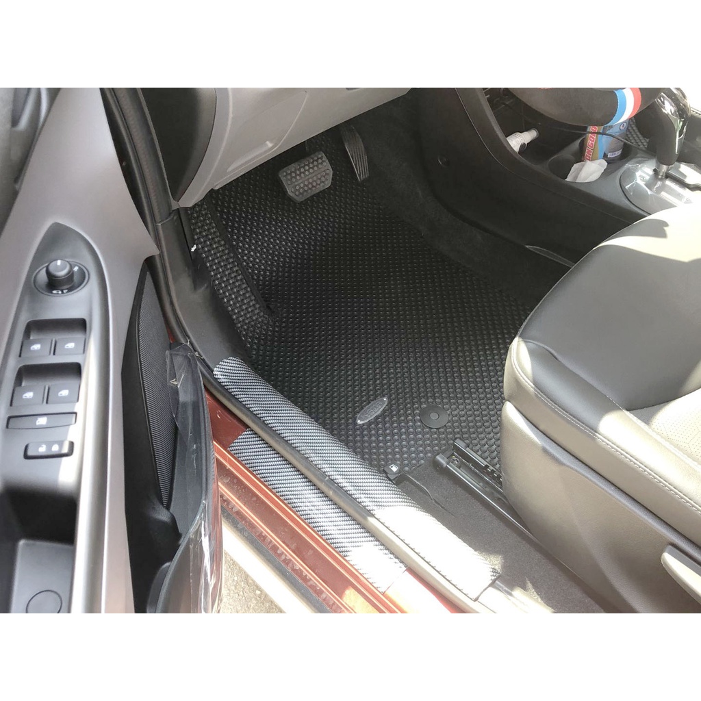 Thảm Lót Sàn Ô Tô KATA Cao Cấp Cho Xe Vinfast Fadil  - Không mùi, Không ẩm mốc, Dễ dàng vệ sinh