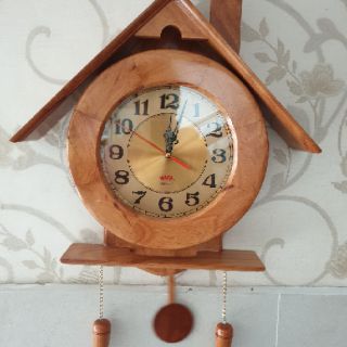 ĐỒNG HỒ MÁI NHÀ CÓ QUẢ LẮC