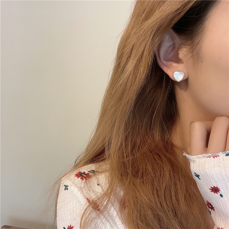 Đôi khuyên tai hình trái tim đính đá thời trang cho nữ