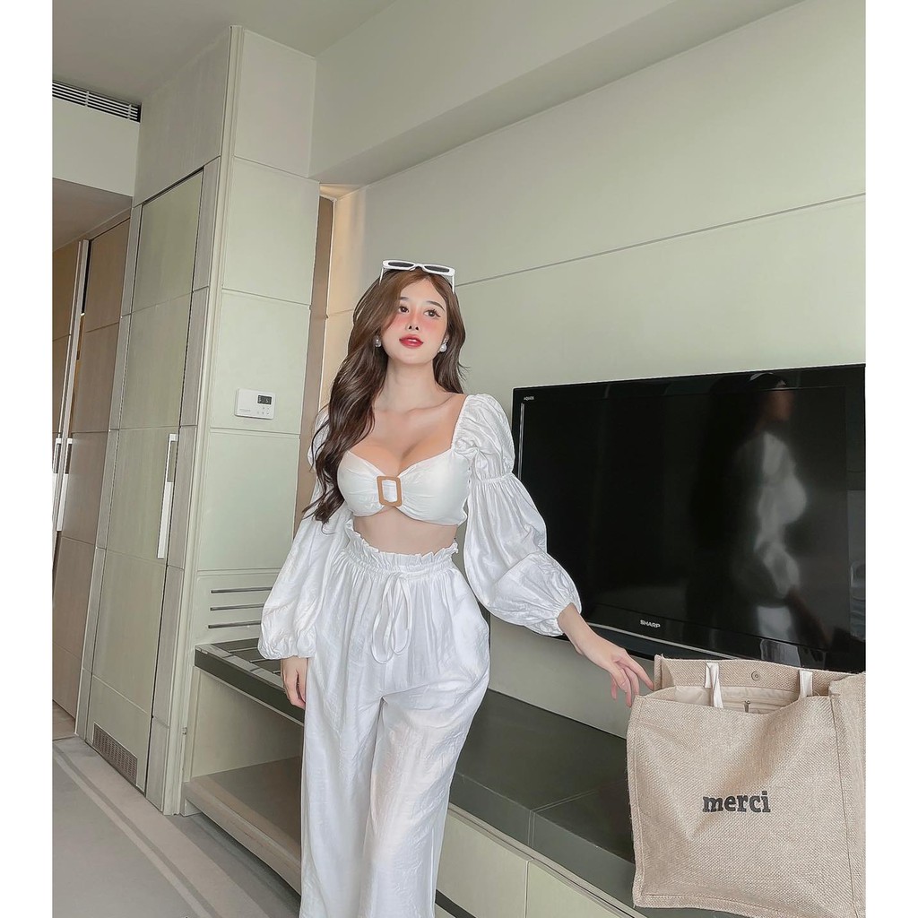 Set Áo Croptop Tay Phồng Cá Tính chất linen xước 45-55 kg 2 màu