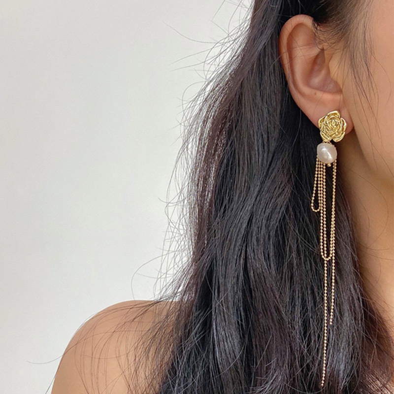 Bông tai mạ bạc 925 dáng dài hình hoa đính ngọc trai phong cách retro thời trang cho nữ