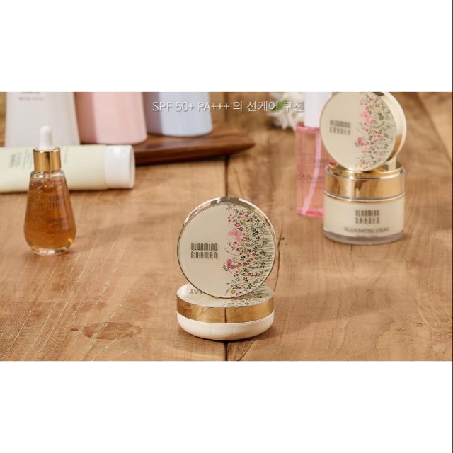 Phấn nước Blooming Garden Moist Cover Cushion  13g Beige