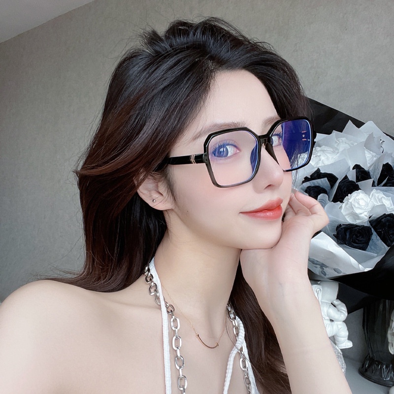 Mắt Kính Chống Bức Xạ Và Ánh Sáng Xanh Dành Cho Nam Và Nữ