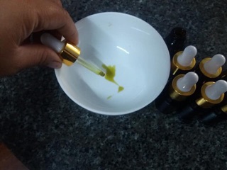 Tinh dầu bơ (nhà làm)