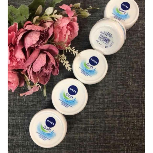 Hàng Đức Kem nẻ, giữ ẩm Nivea Soft