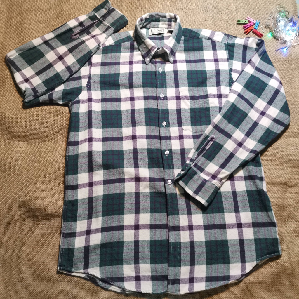 Áo sơ mi dạng flannel hiệu L.L.BEAN MADE IN USA CHÍNH HÃNG- 2HAND mới 98%- Chỉ có 1 cái- Vừa đi làm vừa đi chơi đều đẹp.