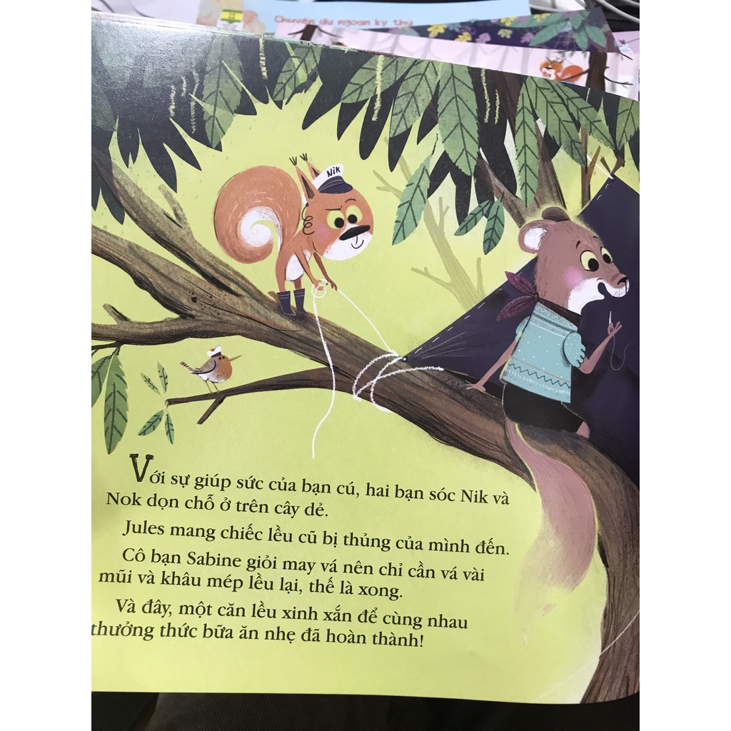 Sách - Truyện kể 4 mùa : Kỳ nghỉ hè đáng nhớ : Niềm vui quanh ta ( Đinh Tị )