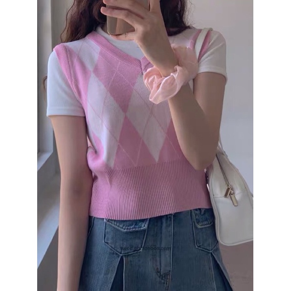 Áo vest gile len dệt kim croptop hình thoi idol Rosé Hồng/Đen/Nâu | BigBuy360 - bigbuy360.vn