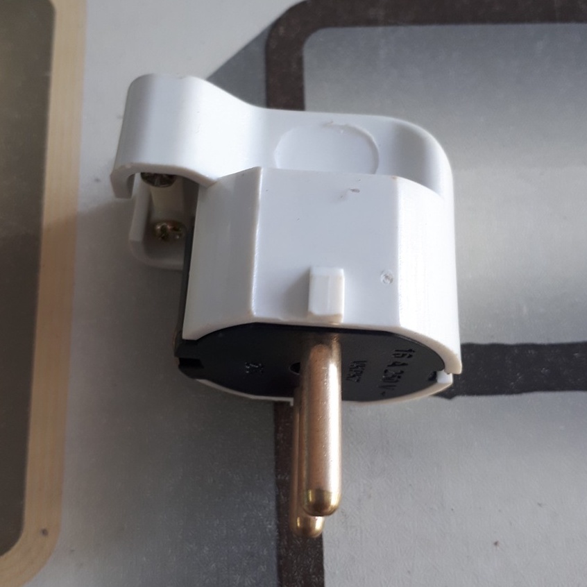 Phích cắm tròn 16A kiểu ngang - Vinakip