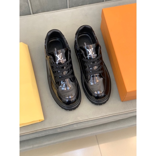Giày thể thao nam chất liệu da thật phủ bóng sang trọng thương hiệu Louis Vuitton LV cao cấp