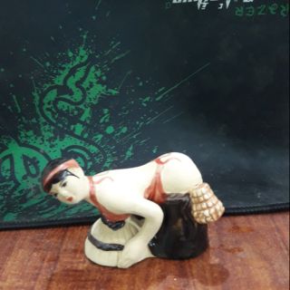 Cô tấm ( trang trí tiểu cảnh sân vườn non bộ)