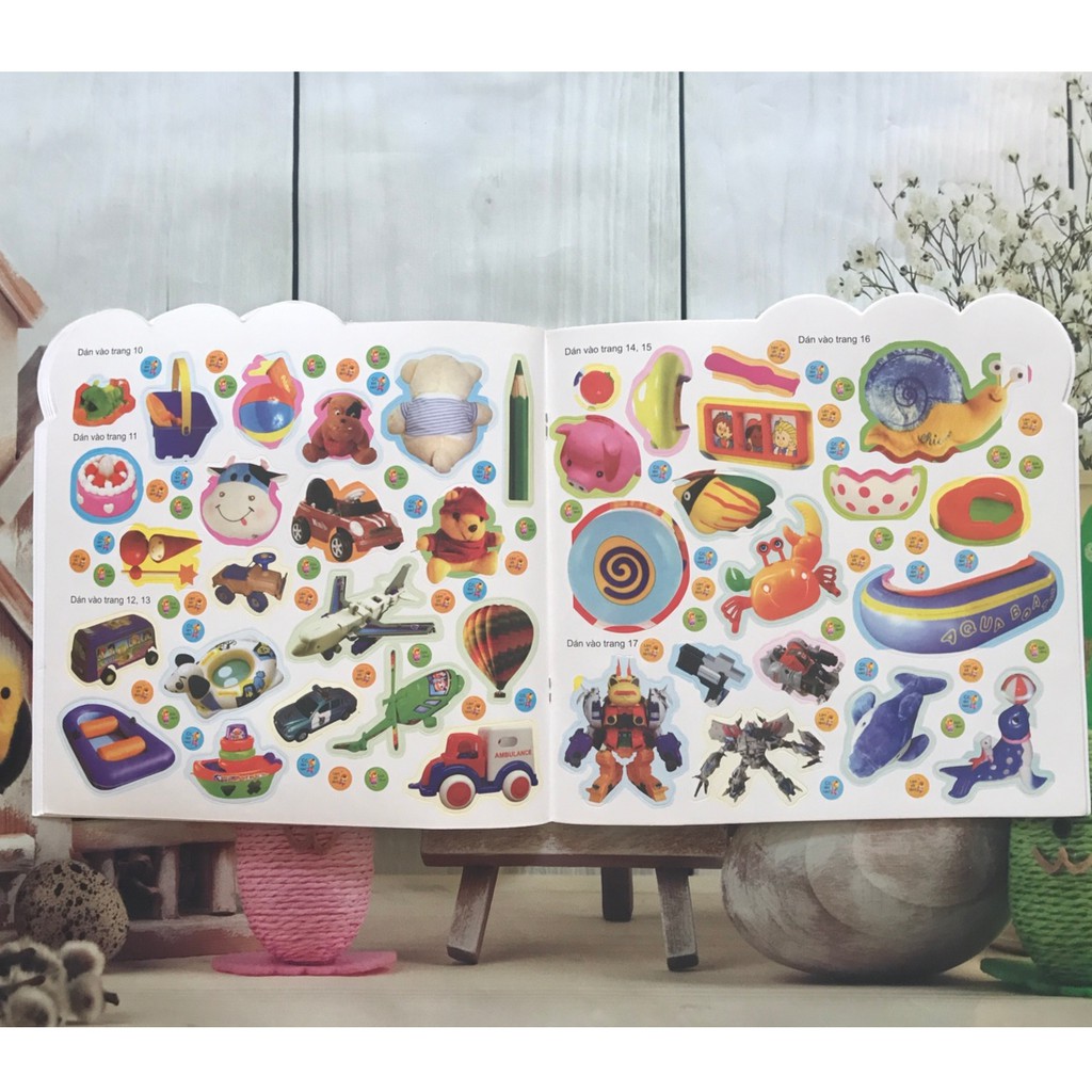 Sách 200 Miếng bóc dán thông minh 2-6 tuổi - Đồ chơi của bé | BigBuy360 - bigbuy360.vn