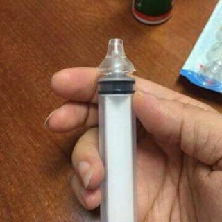 Xilanh, núm xilicol rửa mũi cho bé