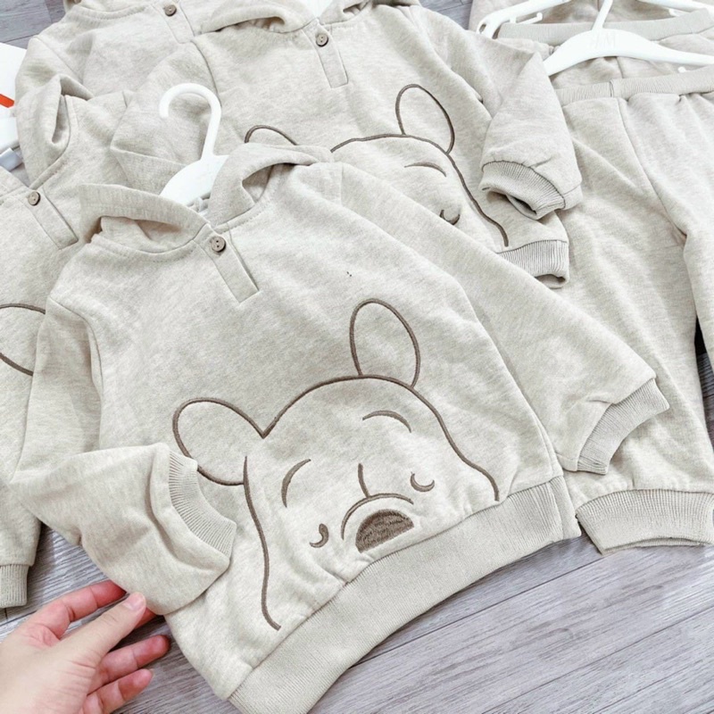 Bộ nỉ bông mũ tai gấu pooh màu be cho bé