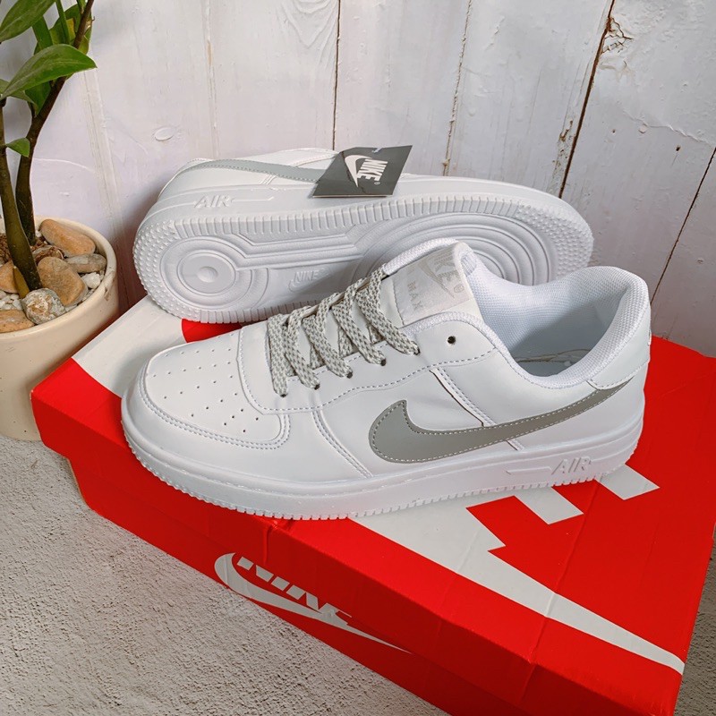 Giày AirForce1 Af1 lv8 utility - Hộp xịn