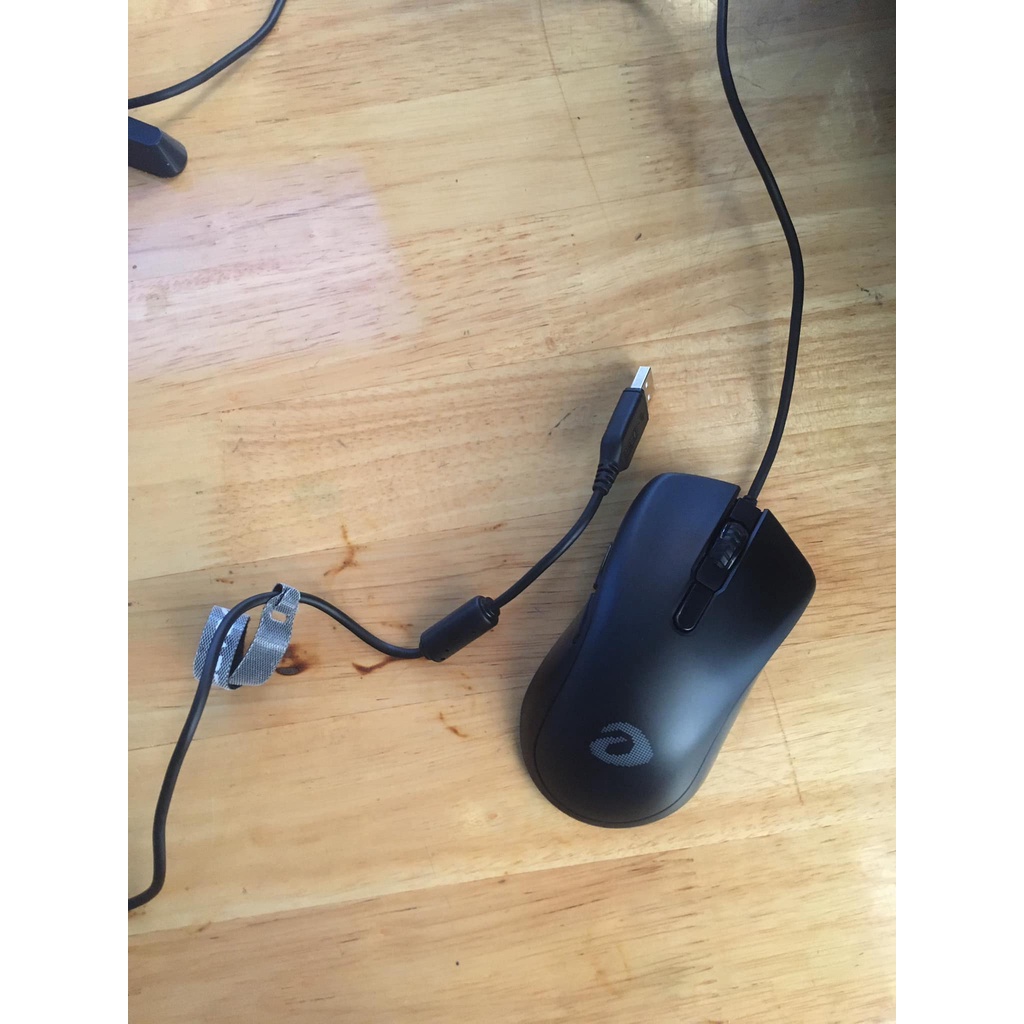 Chuột Gaming Dareu EM908 Led RGB, chính hãng 100%, dùng ít 3 tháng, likenew 98%