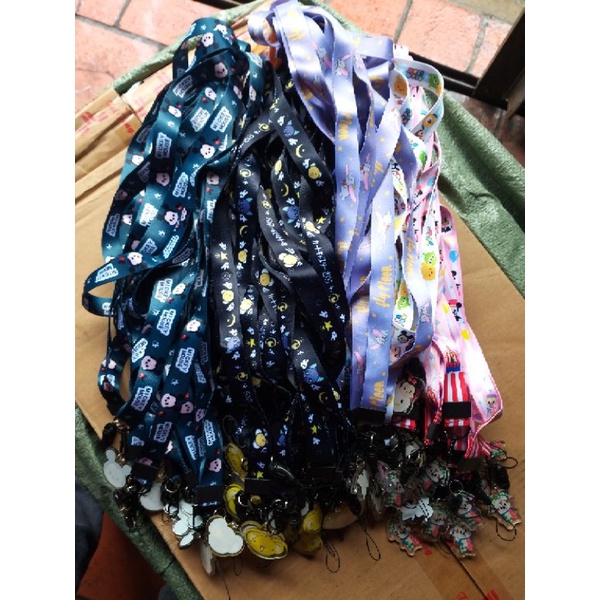 Dây  thẻ học sinh