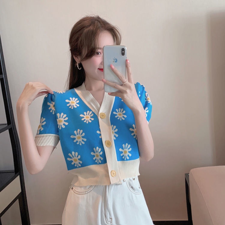 Áo Dệt Kim Tay Ngắn Cổ Chữ V In Hoa Cúc Màu Sắc Ngọt Ngào Phong Cách Hàn Quốc Thời Trang Cho Nữ
