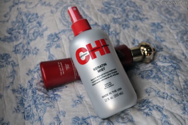 Xịt dưỡng ẩm CHI Keratin Mist Leave In Strengthening Treatment 355ml