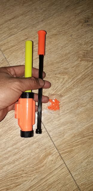 Chiếc ống thổi bi bằng nhựa rất đẹp