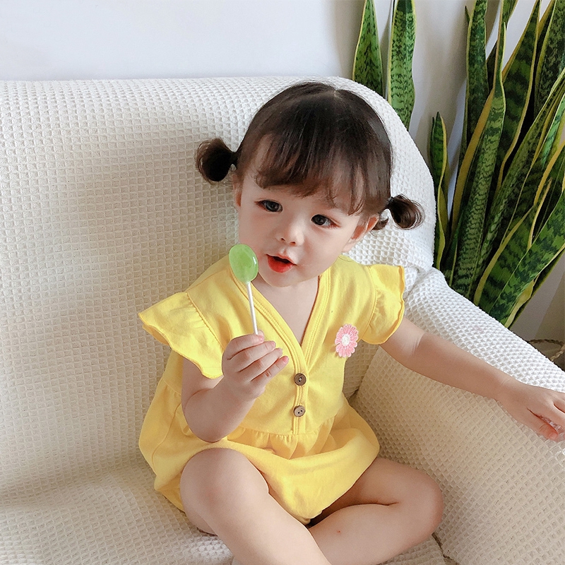 Áo liền quần tay ngắn hoạ tiết hoa cúc cho bé gái