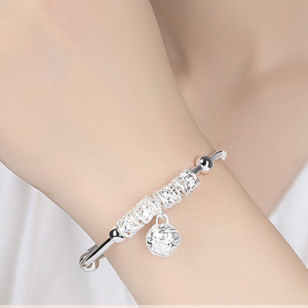 Vòng Tay Mạ Bạc Mặt Chuông Thời Trang