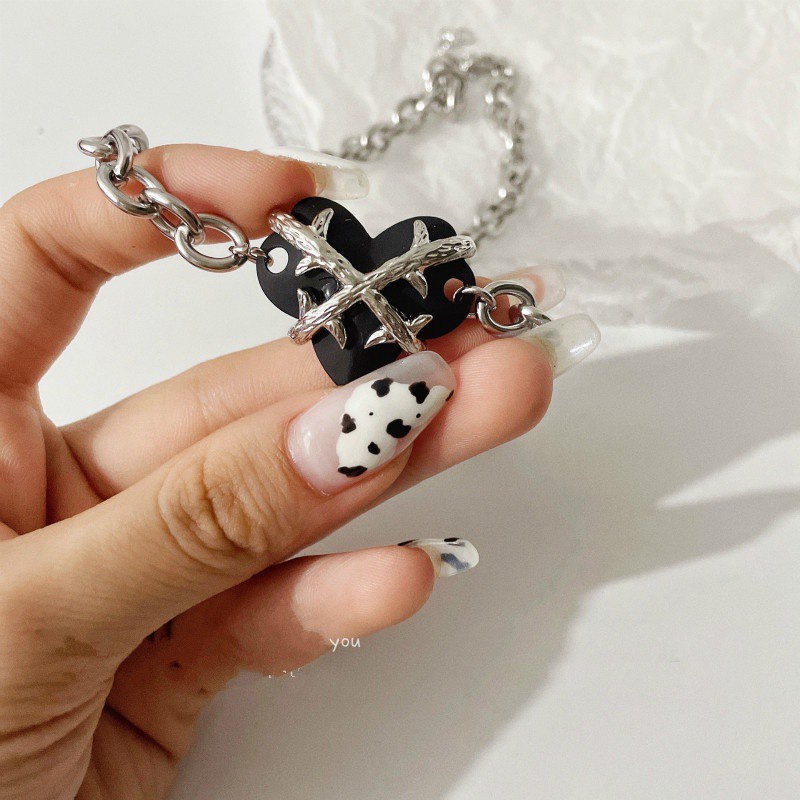 Vòng cổ 191150 hình trái tim màu đen kiểu dáng đơn giản độc đáo phong cách Hàn Quốc