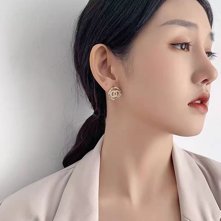 Đôi khuyên tai nhỏ phong cách Hàn Quốc xinh xắn thời trang dành cho nữ