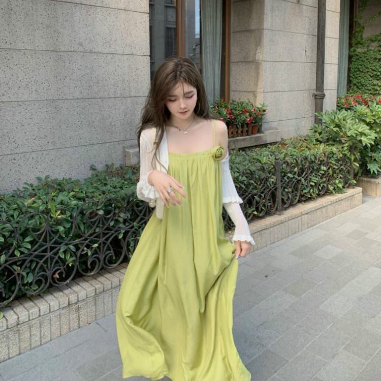 Đầm Hai Dây Họa Tiết Hoa Trà Màu Xanh Lá Nhạt Phong Cách Retro Pháp Xinh Xắn Thời Trang Đi Biển