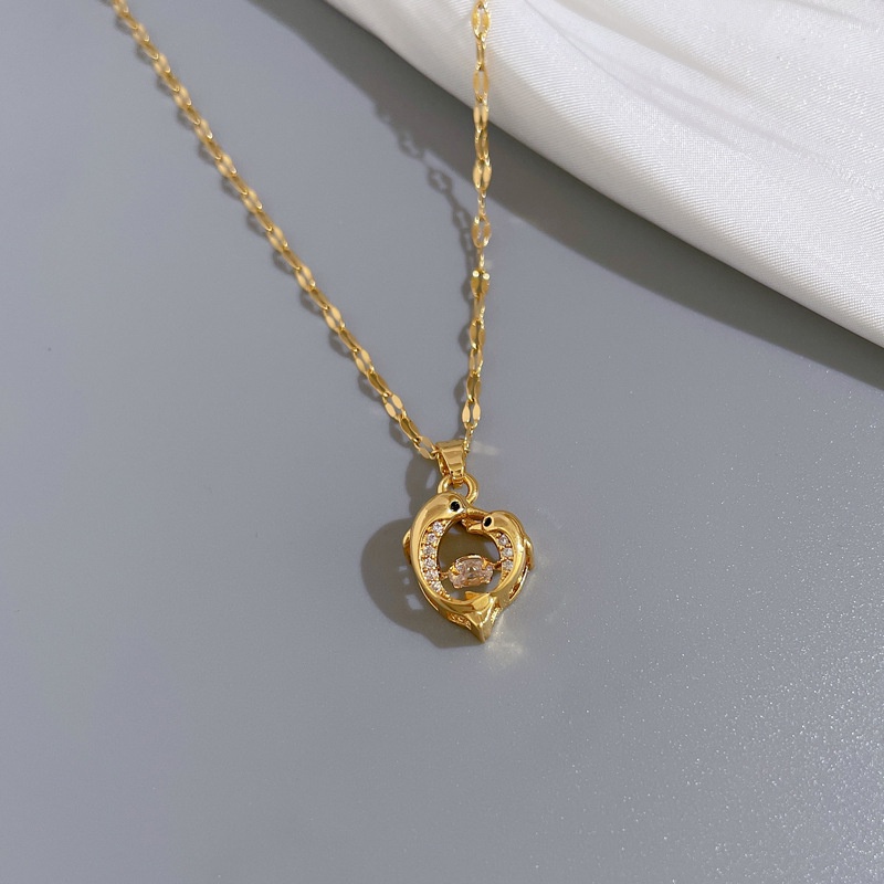 Vòng cổ Thép Titan Mặt Hình Cá Heo Thông Minh Dát Vàng Nhỏ Đơn Giản Thời Trang Cho Nữ