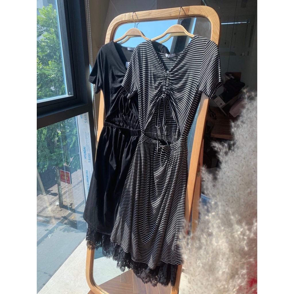 [Mã FATHANG5 giảm 10K đơn 50K] Đầm midi thun cottom phối ren màu kẻ đen dạo phố đi biển Aholic | BigBuy360 - bigbuy360.vn