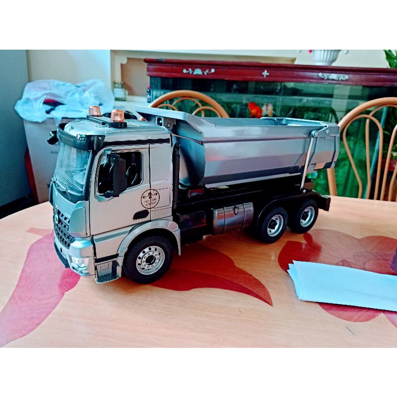 Mô hình xe tải ben công trình điều khiển từ xa Mercedes-Benz e590-003, đồ chơi RC e 590 tỷ lệ 1/20 sóng 2.4GHz xa 100m