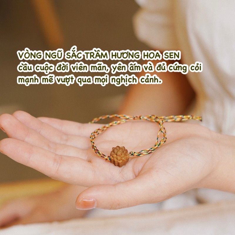 Vòng Tay Chỉ Ngũ Sắc Hoa Sen Trầm Hương
