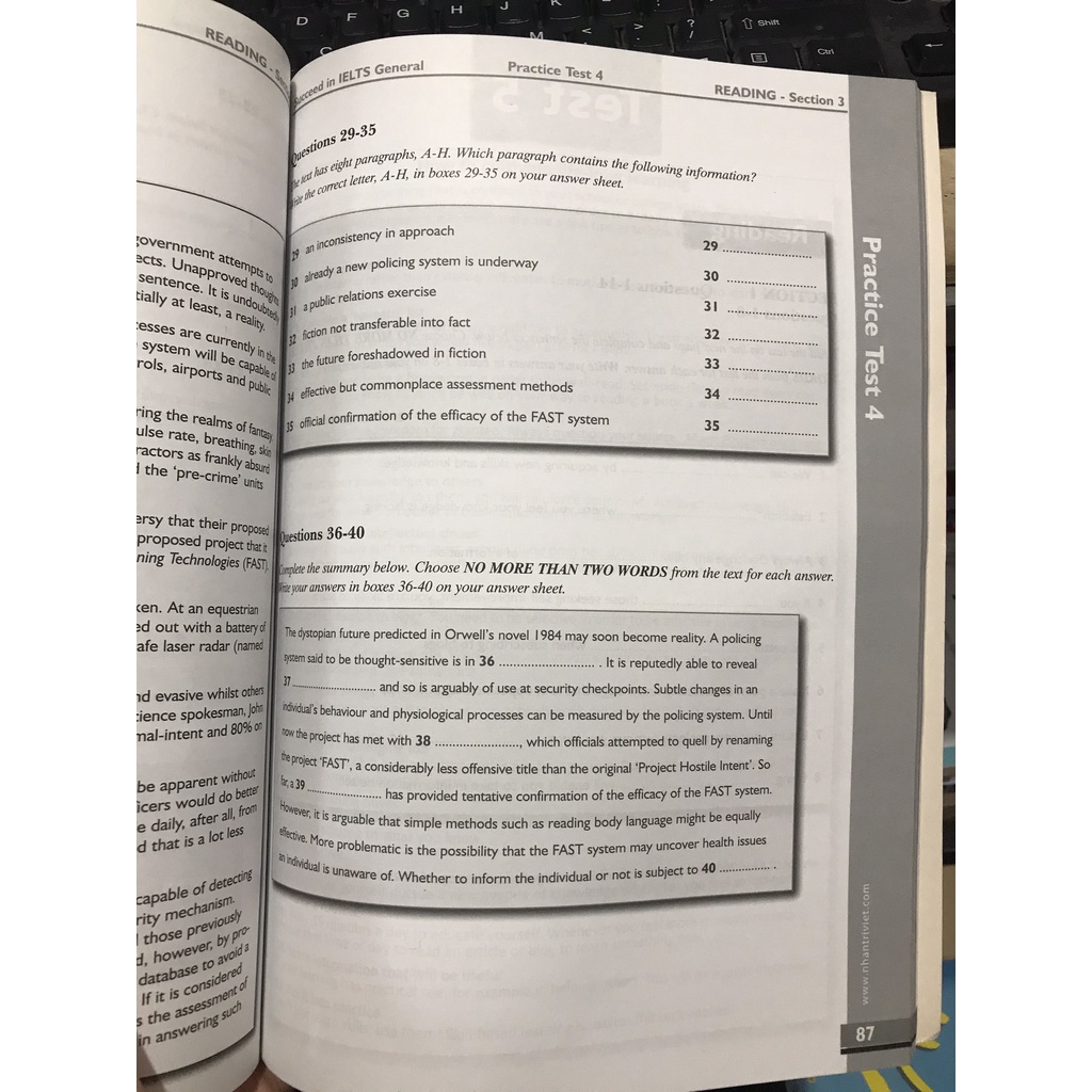 Sách - Succeed in Ielts General