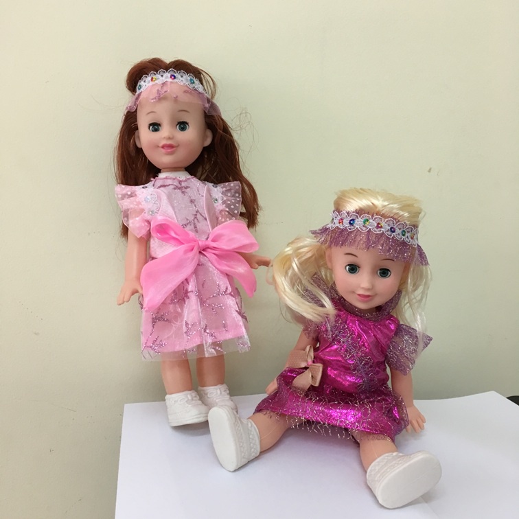 Bộ 2 búp bê bé gái với quần áo thời trang, tóc và mặt đẹp, hộp cao 32,5cm. XK003-3