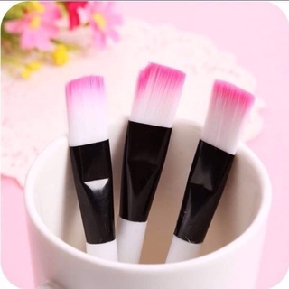 CỌ QUÉT MẶT NẠ ( trắng , hồng )
