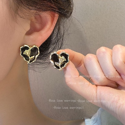 Bông Tai Hình Hoa Tulip Phong Cách Retro Cho Nữ