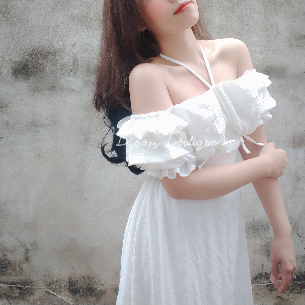 VÁY MAXI TRẮNG NHÍU NGỰC KHOÉT EO   B.O.O.M
