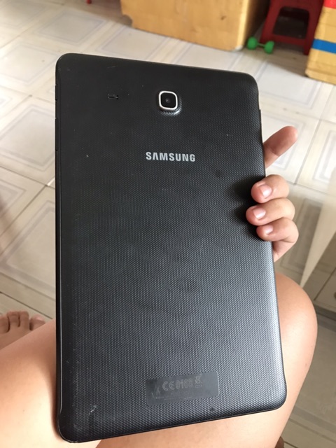 Máy tính bảng sam sung tab E 10 inch