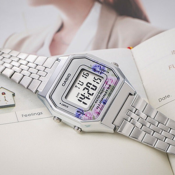 Đồng Hồ Nữ Casio LA680WA-4CDF Chính Hãng - Dây Đeo Kim Loại hình hoa hồng