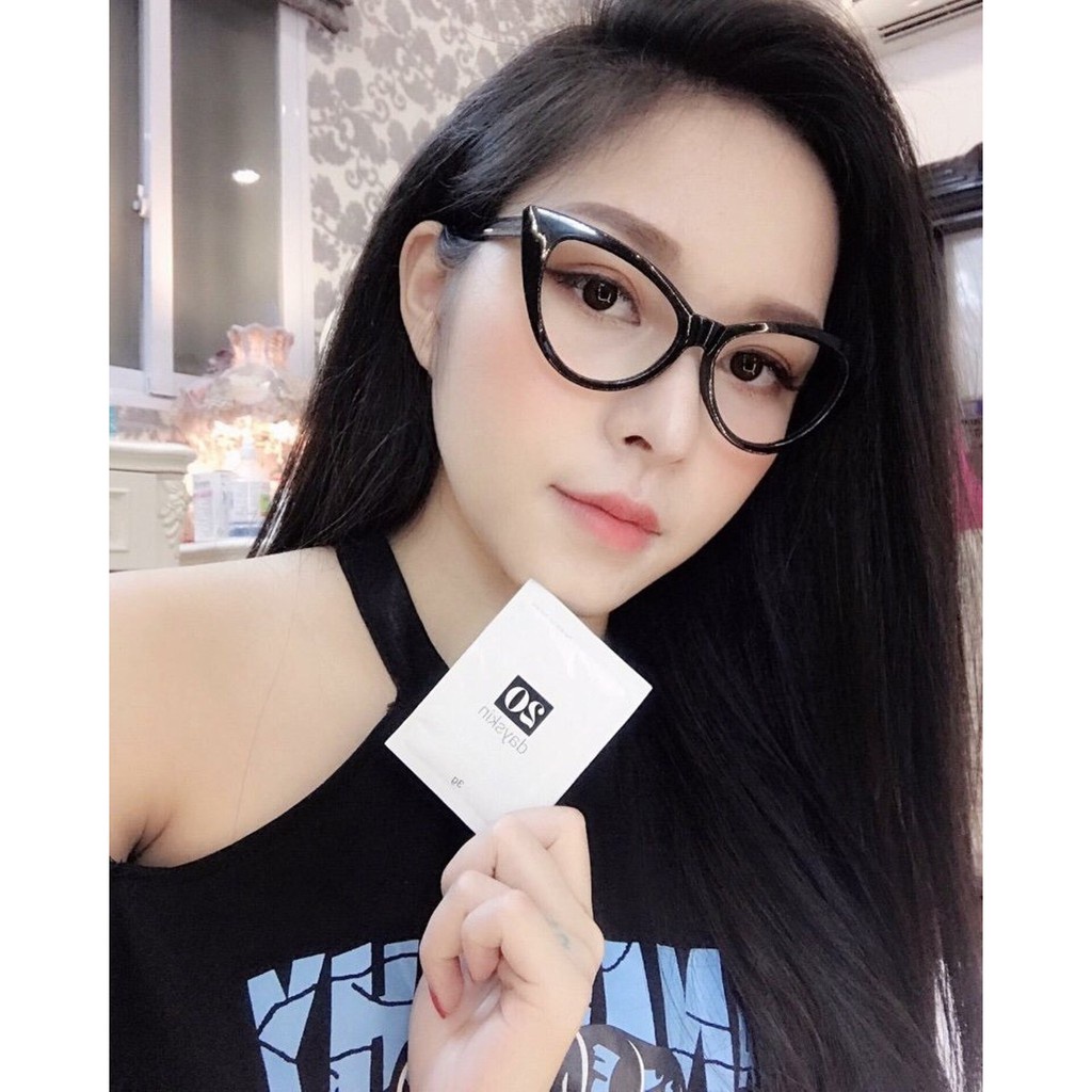 Kính nữ không độ kiểu dáng mắt mèo nhựa siêu sang thanh lịch phù hợp với mọi khuôn mặt giá rẻ có sẵn gọng đen KTT16