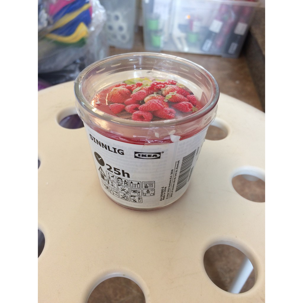 Nến thơm cốc hương Red garden berries Ikea 7,5cm (Đỏ)