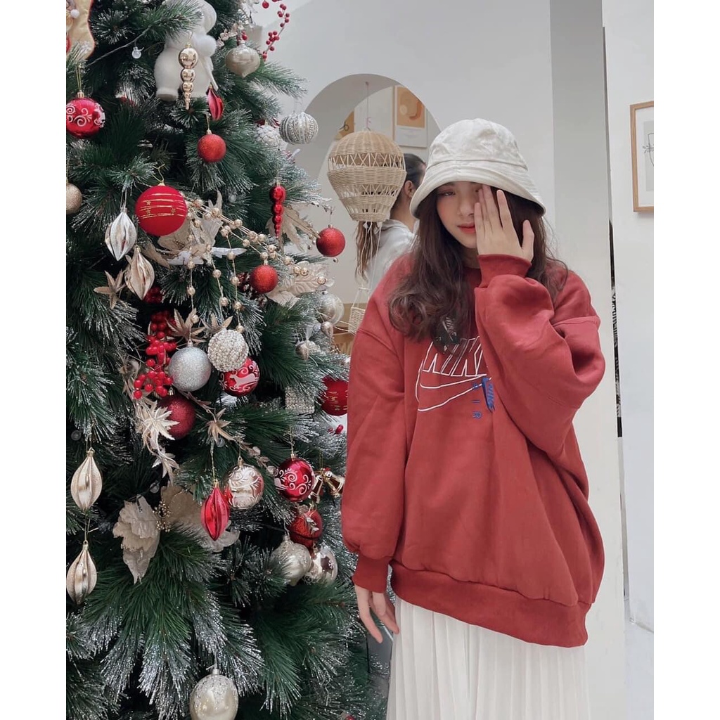 [Có Video + Ảnh Thật] Áo Sweater Unisex Nam Nữ Thuê Phẩy Chất Nỉ Bông Cực Ấm 2 Màu Đỏ Xanh Nổi Bật - Chuu House - CH0195