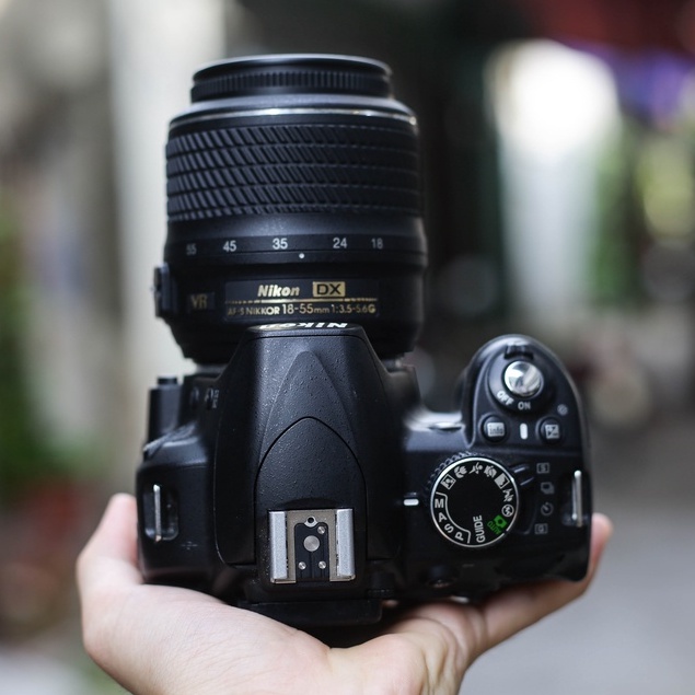 Bộ máy ảnh Nikon D3100 kèm ống kính AF-S NIKKOR 18-55mm F3.5-5.6 G