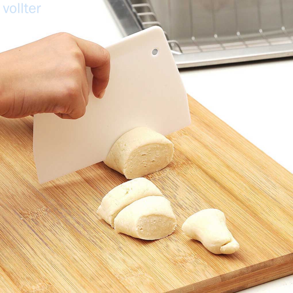 Dụng cụ vét bột làm bánh bằng nhựa chống dính màu trắng