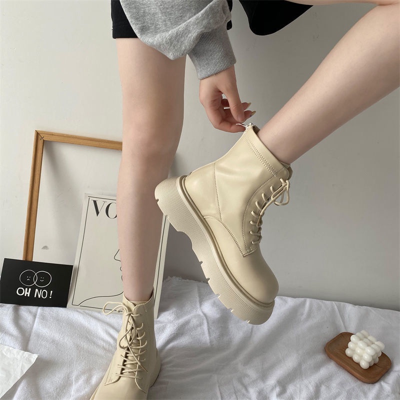 Giày bốt da mỏng cổ thấp tăng chiều cao phong cách Anh Quốc mới dành cho nữ 2021
